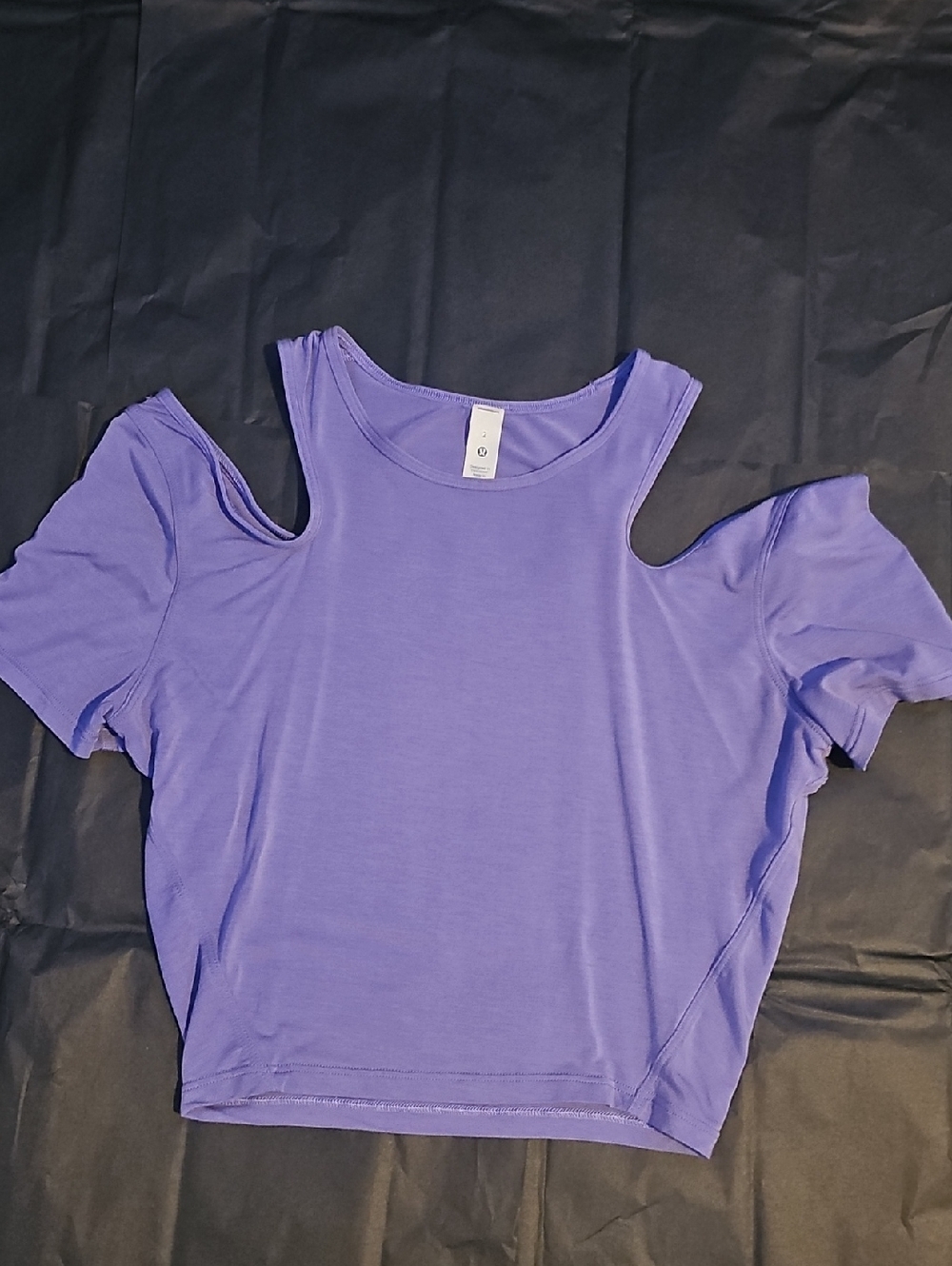 lululemon athletica Lavender Cold-Shoulder Crop Top